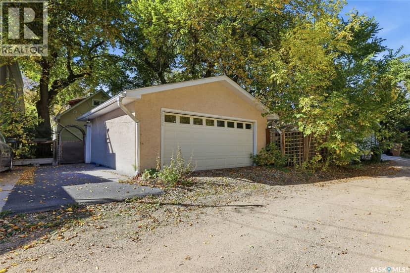 2917 Robinson STREET — photo 32 of 35