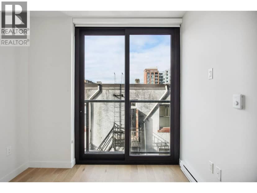 502 239 KEEFER STREET, Vancouver, photo 5
