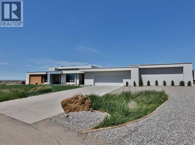 403 Meadow Lark Drive, Rural Lethbridge County, photo 2