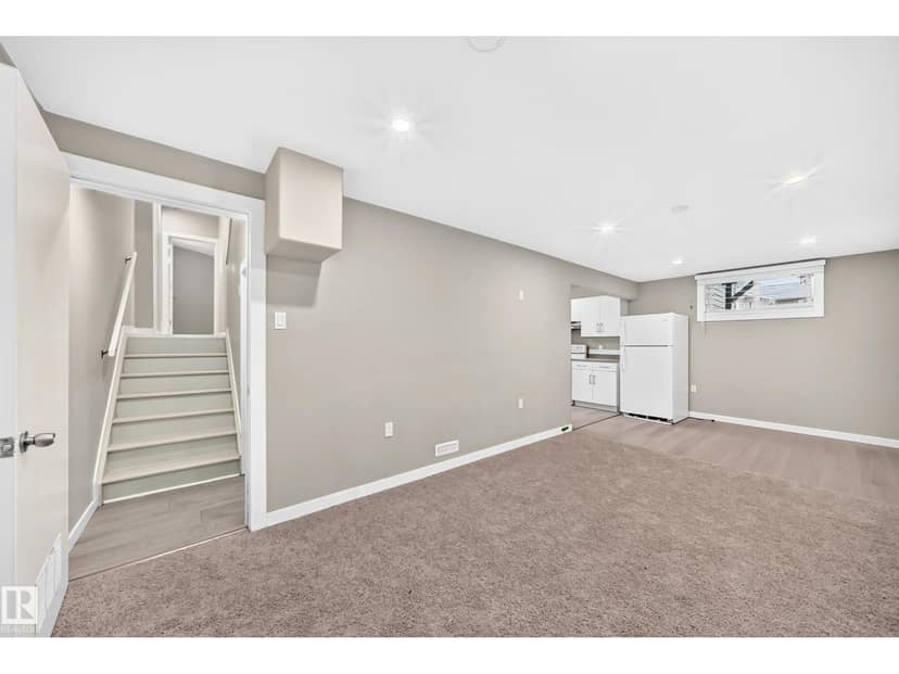 12730 90 ST NW — photo 36 of 40