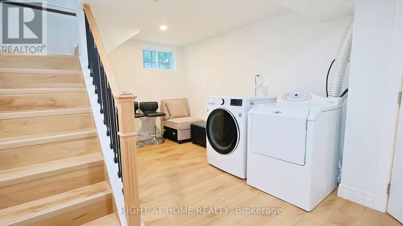 82 Normanhurst Avenue — photo 33 of 40