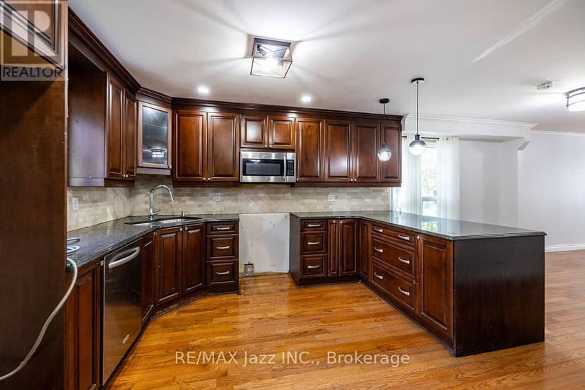 930 White Ash Drive — photo 10 of 39