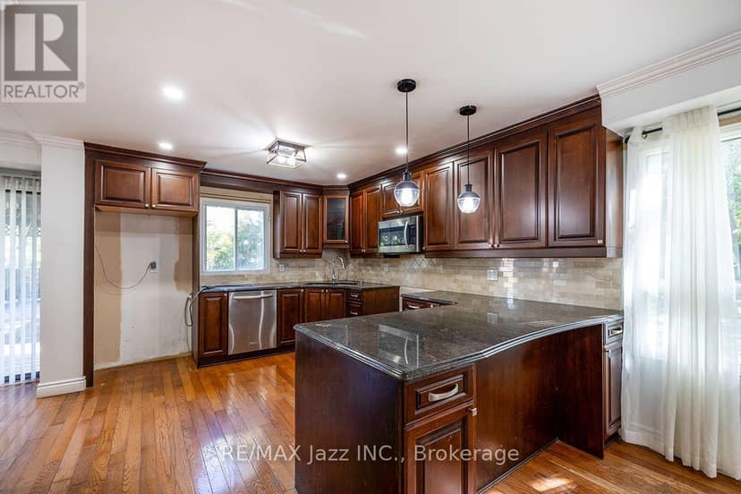 930 White Ash Drive — photo 11 of 39