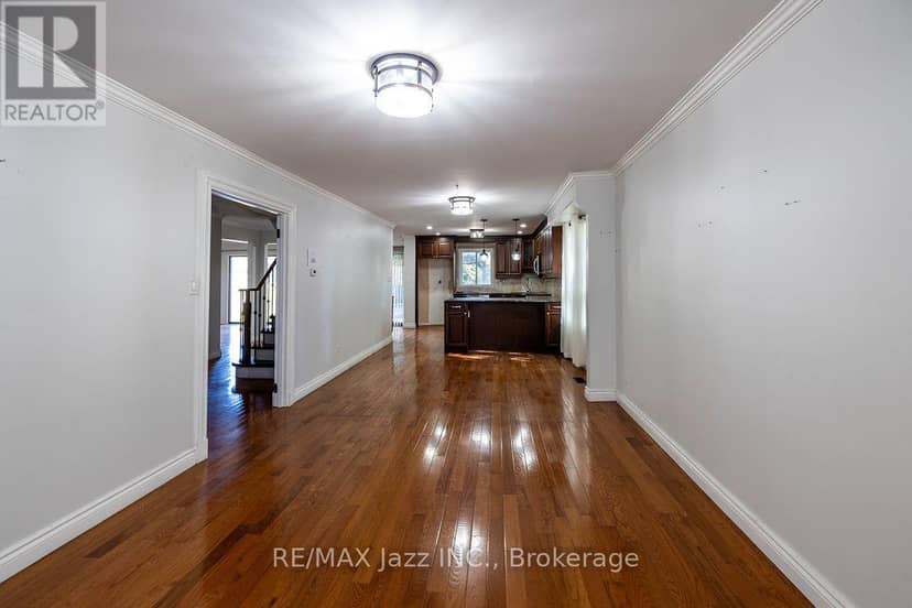 930 White Ash Drive — photo 14 of 39