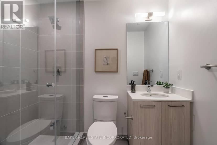 412 - 65 Mutual Street — photo 7 of 17