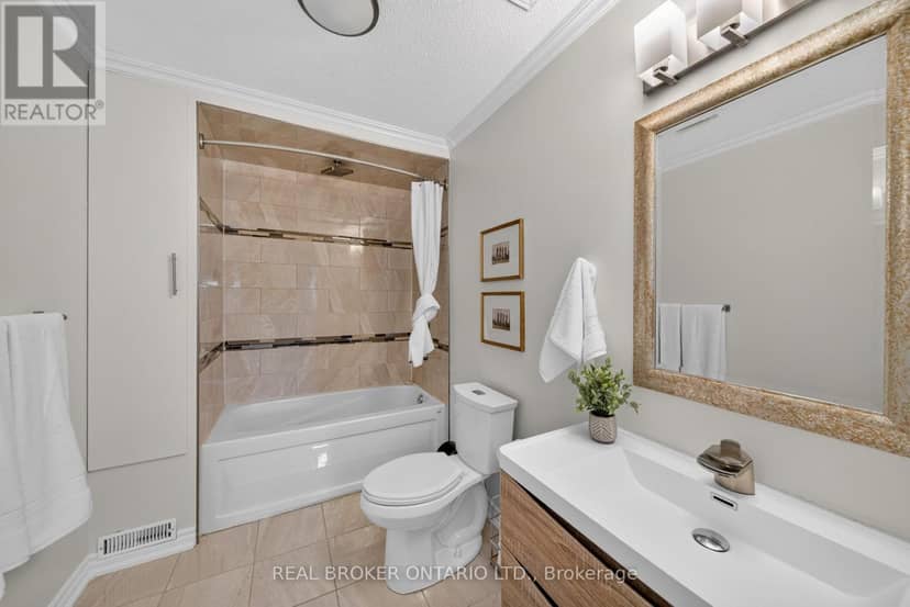 63 Eric Clarke Drive — photo 16 of 38