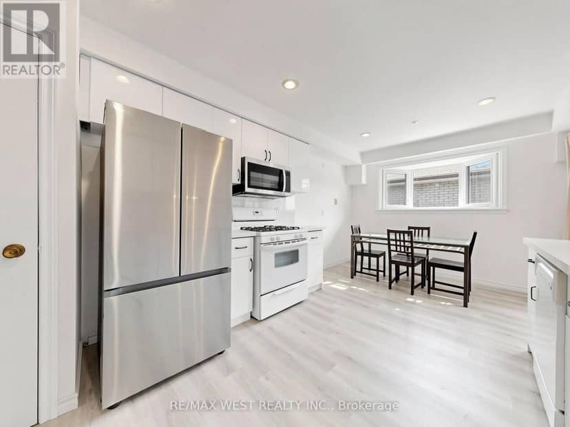 41 Burnview Crescent, Toronto, photo 7