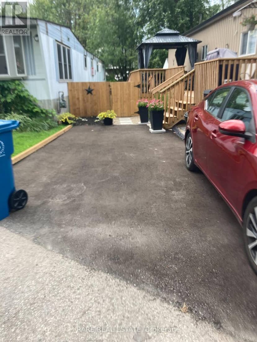 25 - 580 West Street S — photo 13 of 13