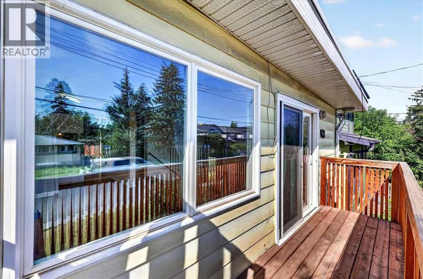 2606 14 Avenue SE — photo 16 of 32