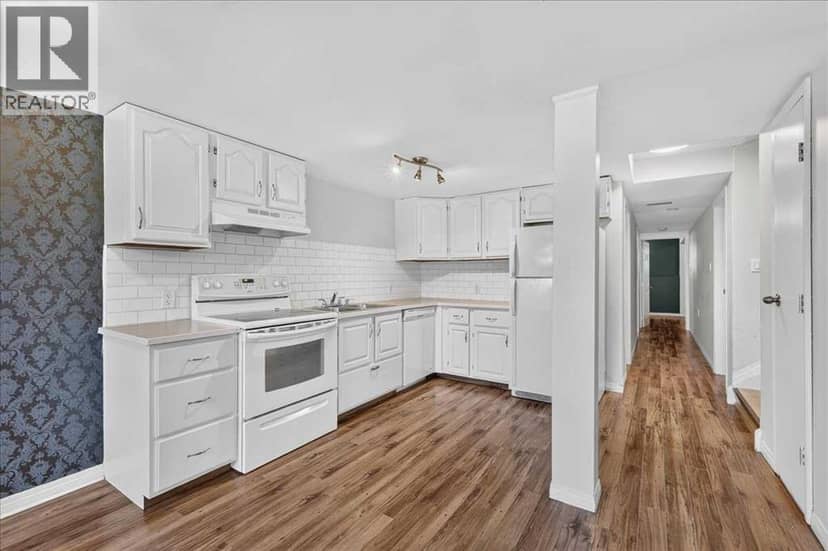 2606 14 Avenue SE — photo 20 of 32