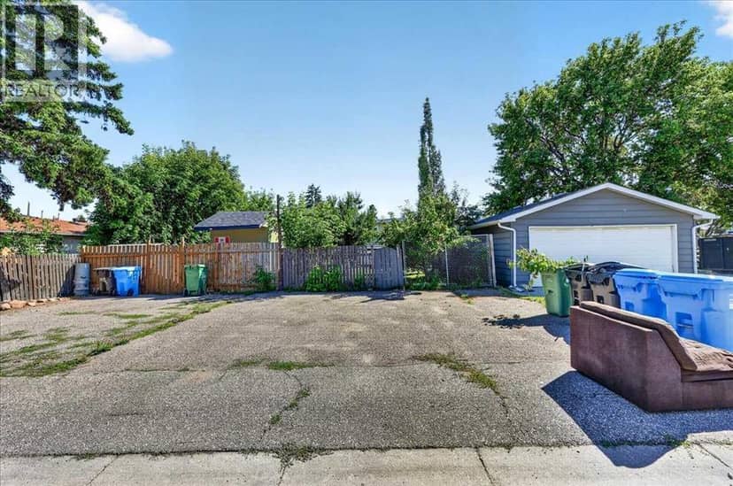 2606 14 Avenue SE — photo 32 of 32