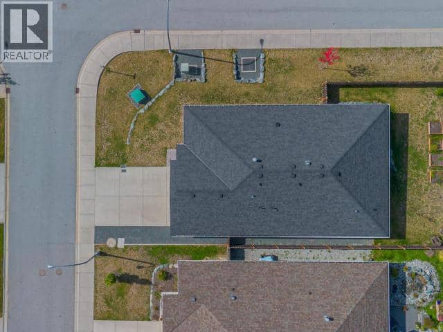 7339 LAZO STREET, Powell River, photo 4