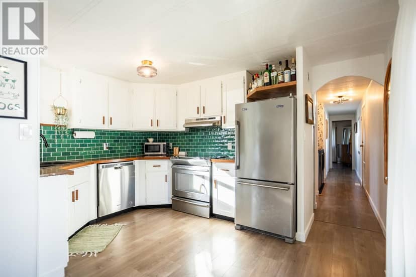 7 Heritage Drive — photo 12 of 40