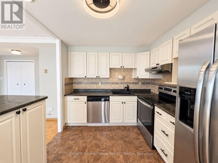 601 - 109 King Street E — photo 8 of 28