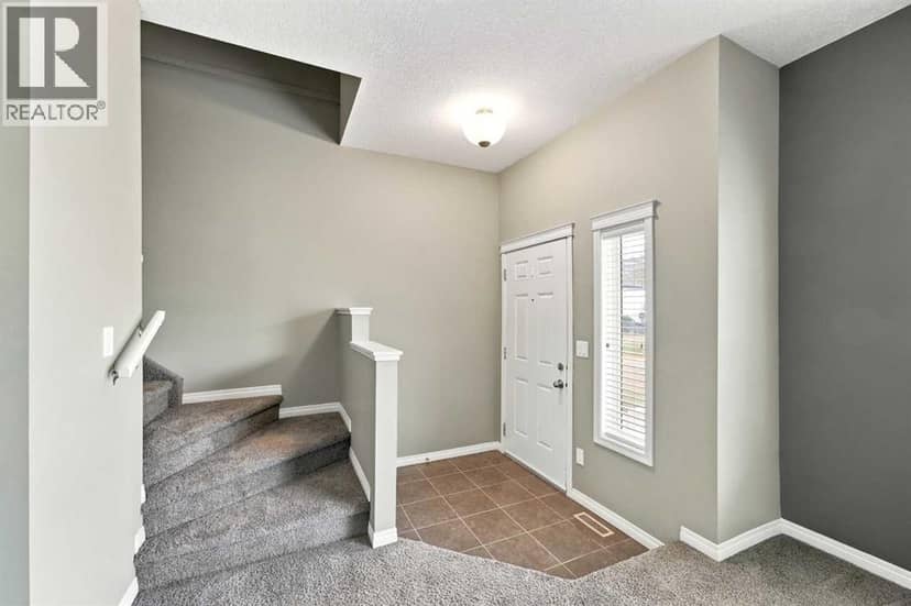 115, 50 Lucky Place, Sylvan Lake, photo 2