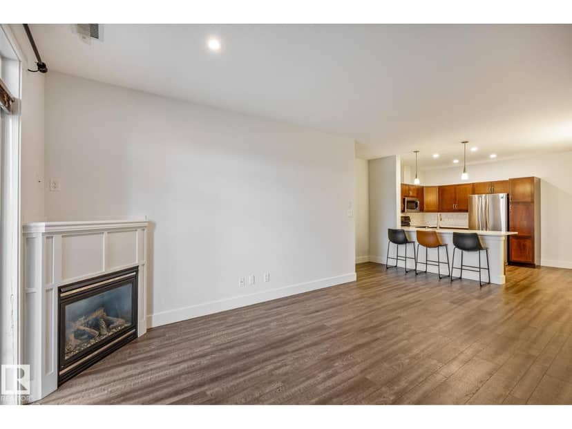 #217 2503 Hanna Cr NW — photo 11 of 36