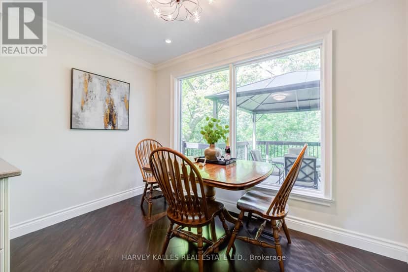 19 Ridgegate Crescent — photo 15 of 39