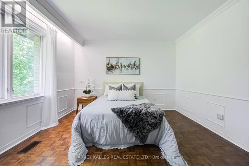 19 Ridgegate Crescent — photo 31 of 39