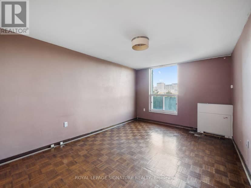 404 - 130 Neptune Drive — photo 12 of 25