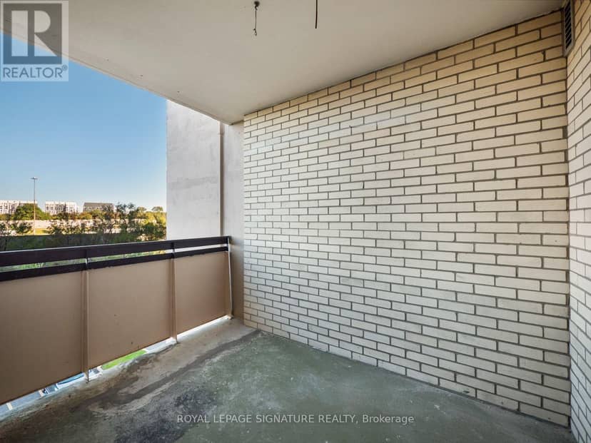 404 - 130 Neptune Drive, Toronto, photo 4