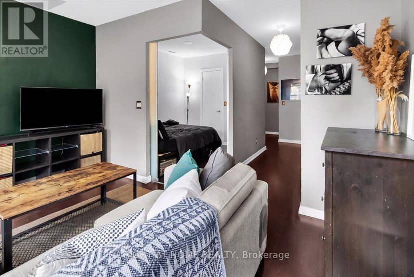103 - 38 Joe Shuster Way — photo 10 of 18