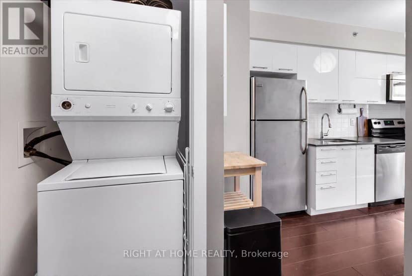 103 - 38 Joe Shuster Way, Toronto, photo 4