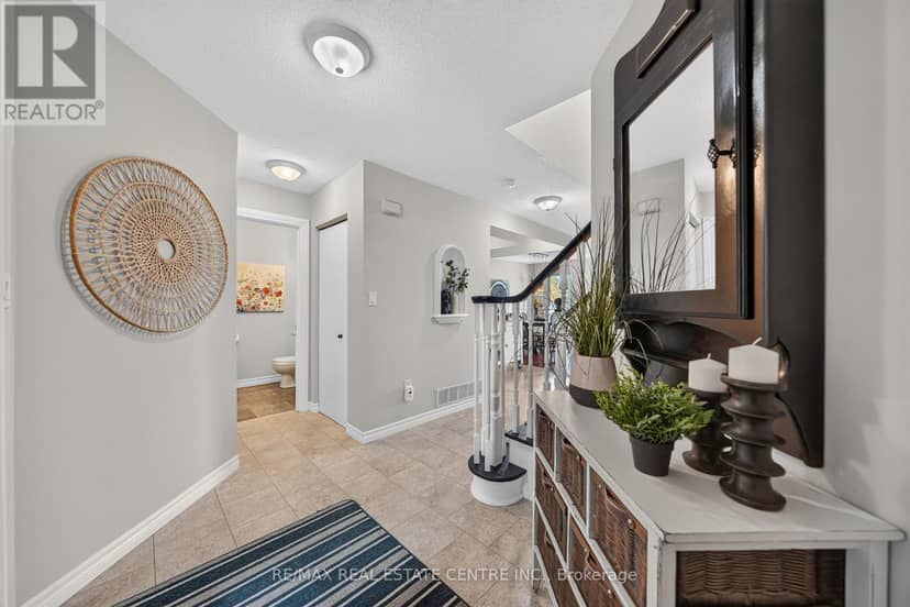 50 Calvin Court — photo 4 of 40