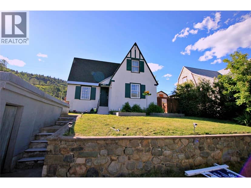 865 KIPLING Street, Warfield