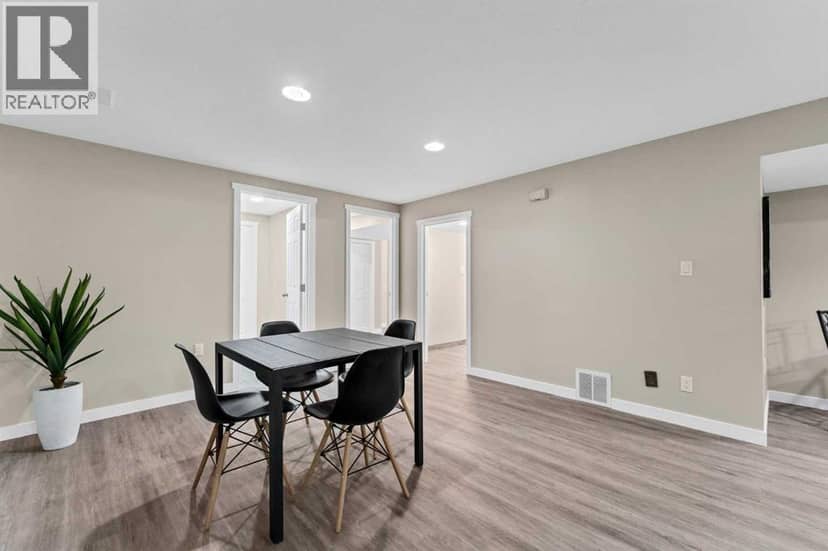 729 3 Street NW — photo 31 of 40