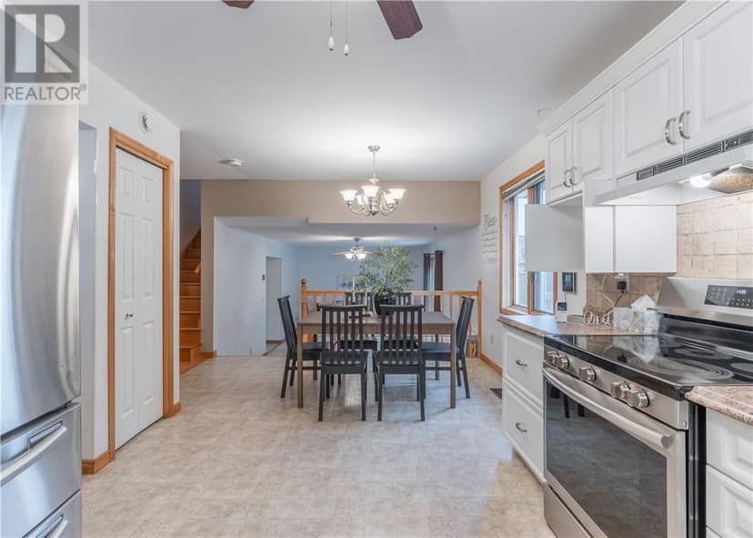 1505 Gauthier Street — photo 10 of 40