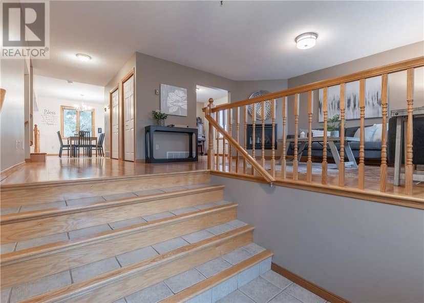 1505 Gauthier Street, Val Therese, photo 5