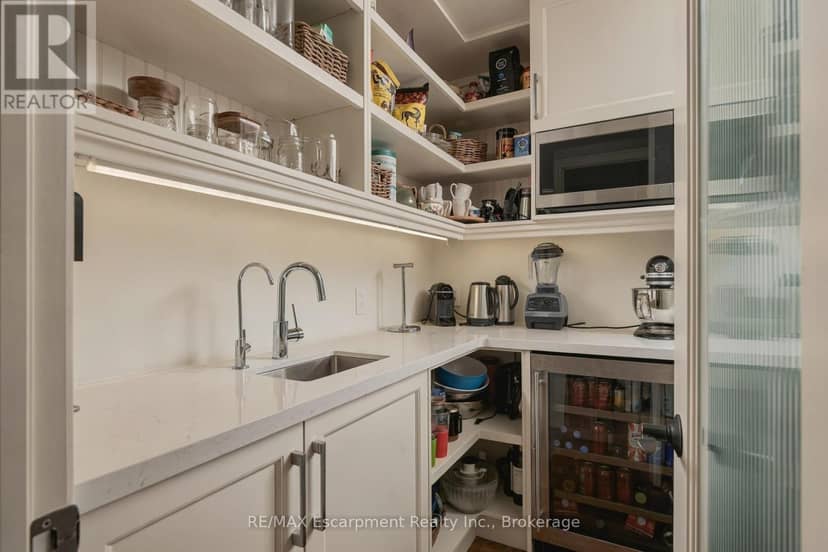1530 Chasehurst Drive — photo 14 of 40