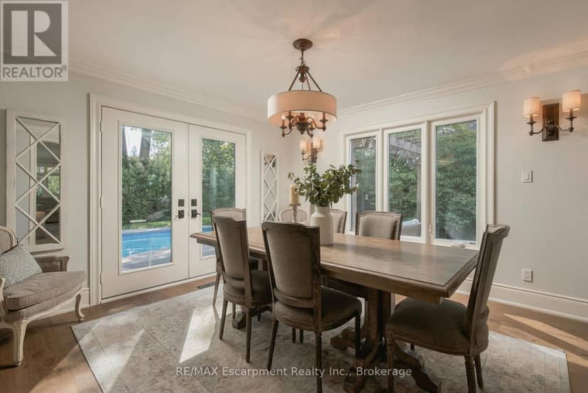 1530 Chasehurst Drive — photo 9 of 40