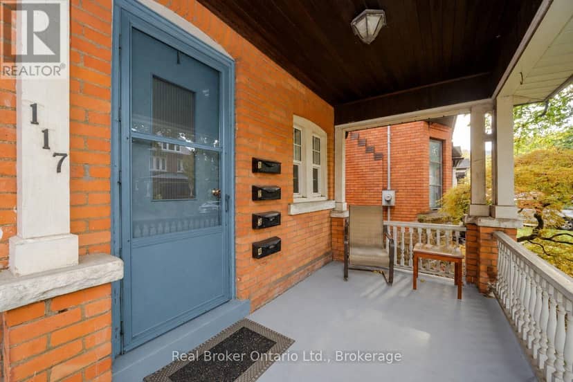 117 Fairleigh Avenue S, Hamilton, photo 3