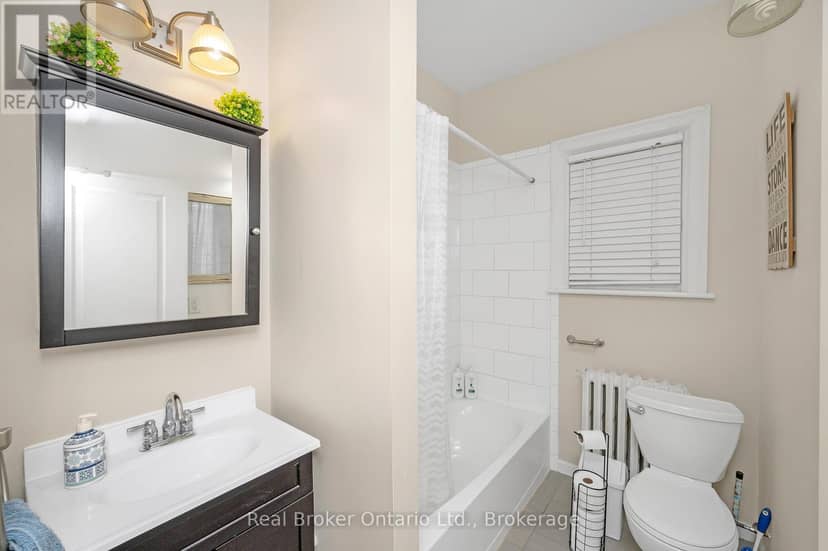 117 Fairleigh Avenue S — photo 9 of 40