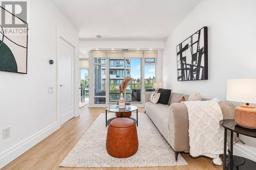3709 - 2191 Yonge Street — photo 16 of 36