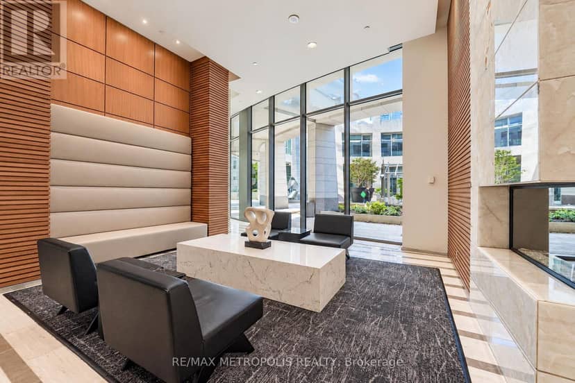3709 - 2191 Yonge Street — photo 4 of 36