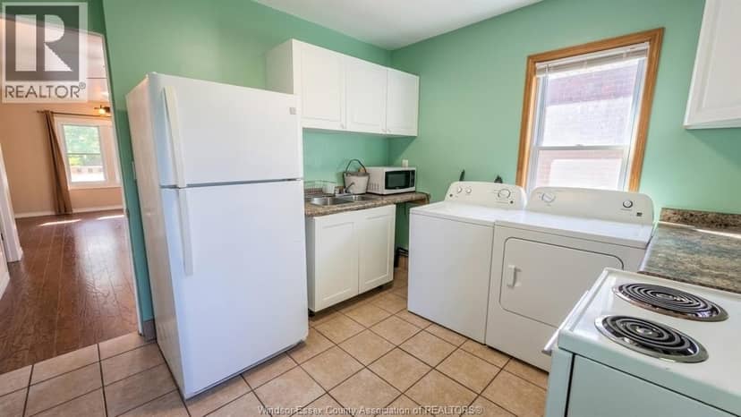 721-723 Campbell Avenue — photo 20 of 31