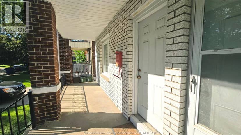 721-723 Campbell Avenue — photo 4 of 31
