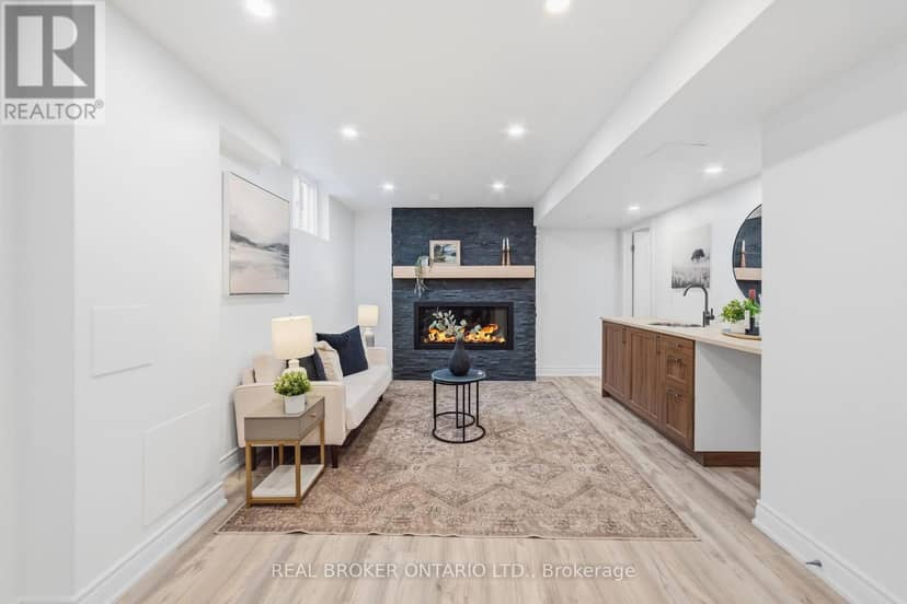 5 - 1085 Harrogate Drive — photo 16 of 25