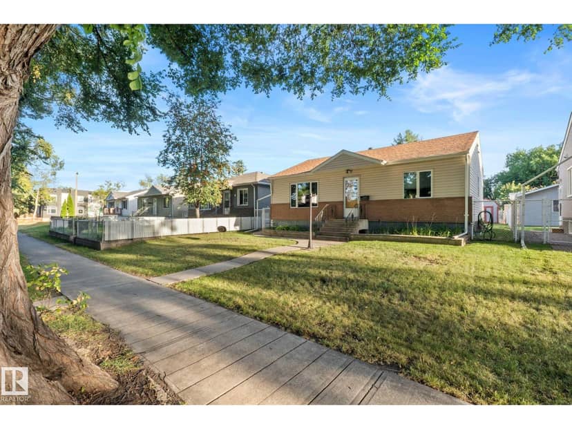9719 65 AV NW, Edmonton