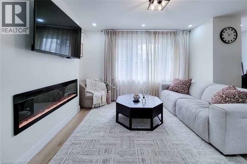 8 ALBEMARLE Street — photo 10 of 40