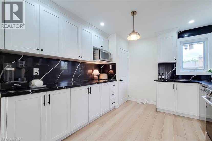 8 ALBEMARLE Street — photo 18 of 40