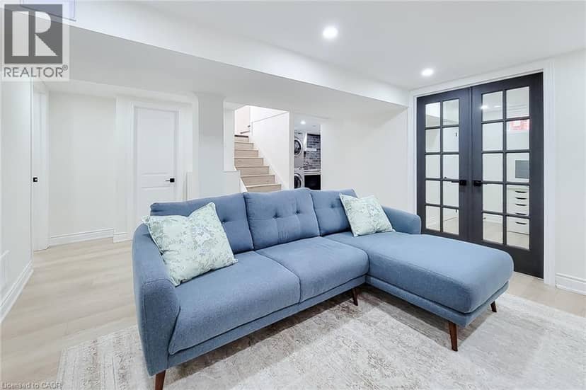 8 ALBEMARLE Street — photo 28 of 40