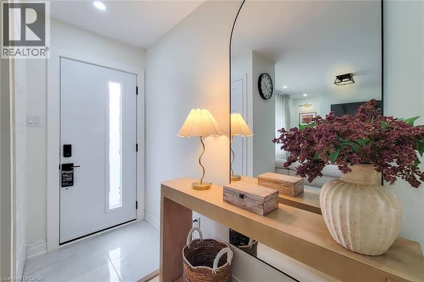 8 ALBEMARLE Street — photo 5 of 40