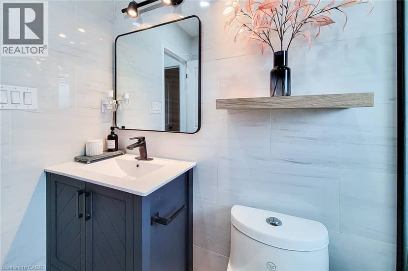 8 ALBEMARLE Street — photo 21 of 40