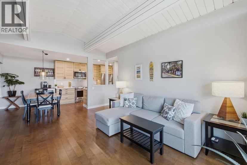 304 325 W 3RD STREET, North Vancouver, photo 6