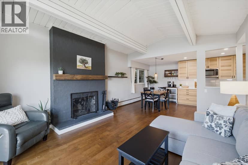 304 325 W 3RD STREET, North Vancouver, photo 5
