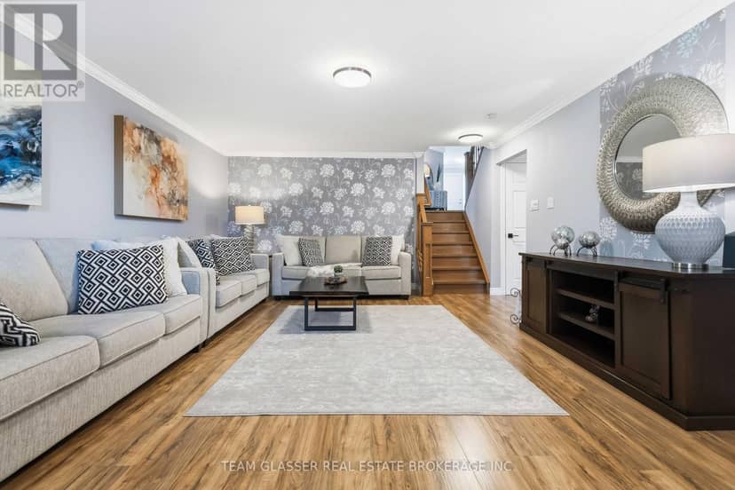 2334 Meadowgate Boulevard — photo 16 of 40
