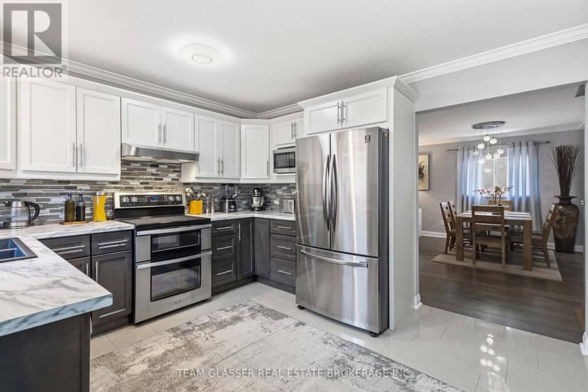 2334 Meadowgate Boulevard — photo 23 of 40